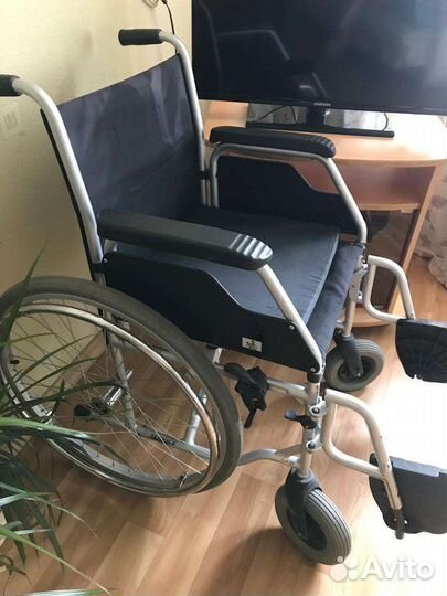 Инвалидная коляска складная бу