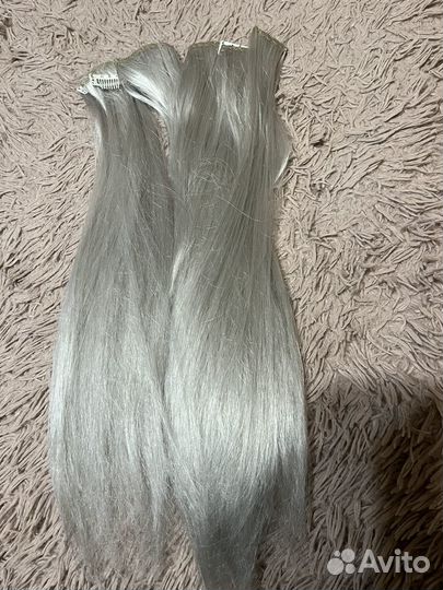 Волосы на заколках