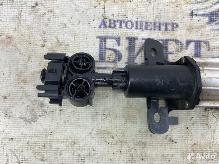 Форсунка омывателя фары Peugeot 308 I (2007—2011)