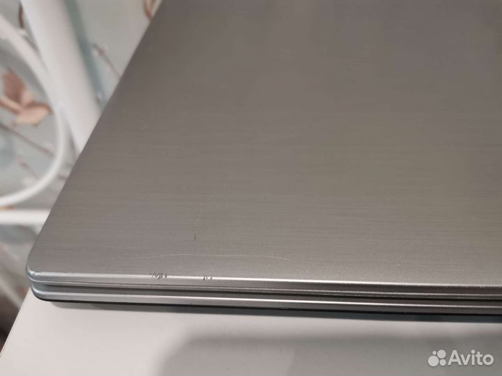 Aser Aspire v5-122p