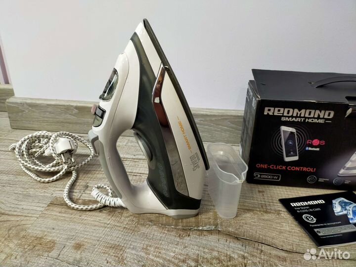 Утюг redmond 265s
