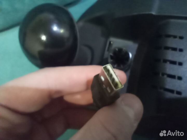 Игровой руль logitech momo racing с особенностями