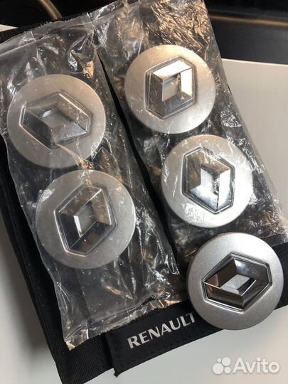 Заглушка литого диска Renault Duster original
