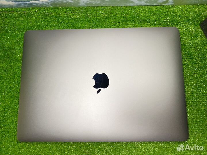 MacBook Pro 13 2020 i5/16/512gb Ростест