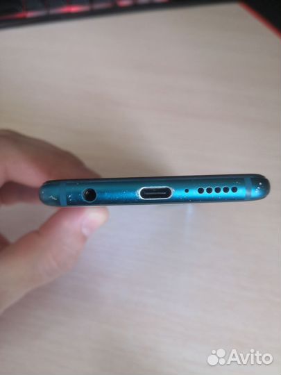 HONOR 10, 4/64 ГБ