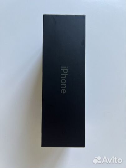 Коробка от телефона Apple
