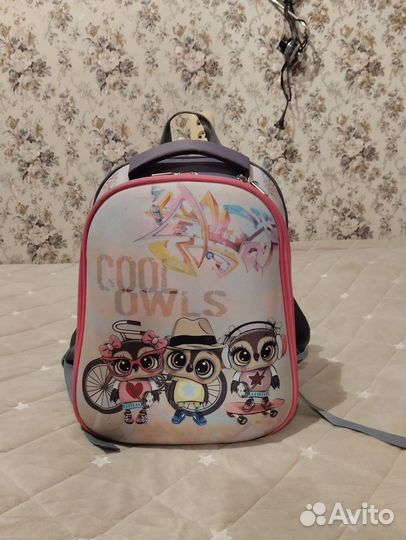 Продаю школьный рюкзак, почти новый