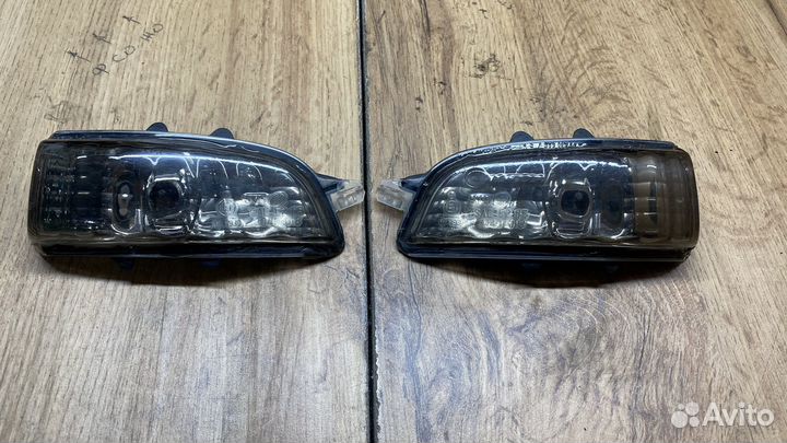 Поворотники вольво s40 2