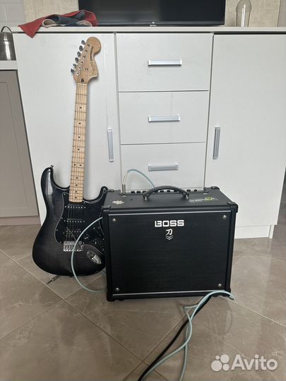 Бас гитара 5 струн