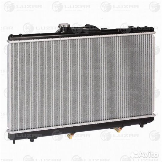 Радиатор основной toyota Corolla E10/E11 luzar