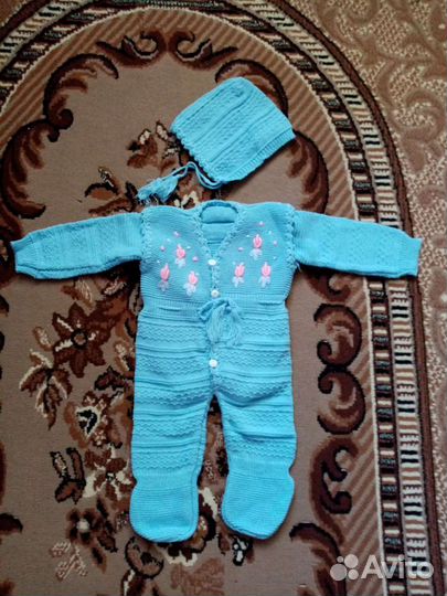 Костюм детский новый на 0-3 мес