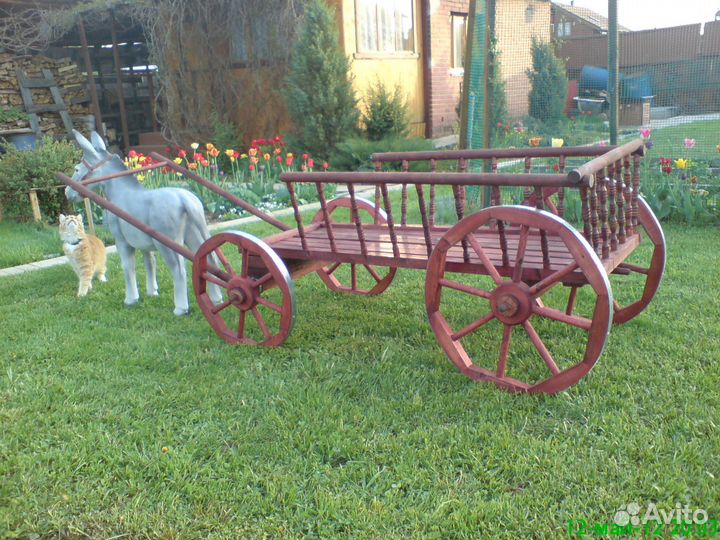 Деревянная телега для декора
