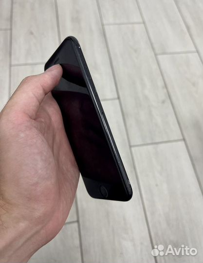 iPhone 7, 128 ГБ