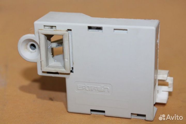 Замок люка Ariston C00296405 бу. 5745