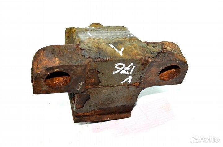 Кронштейн стабилизатора, переднего моста, нижний л