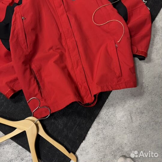 Ветровка The North Face Summit Series Hyvent