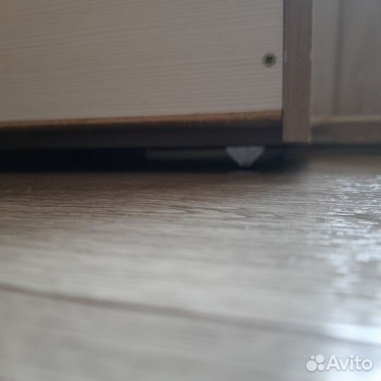 Детская кроватка с маятником