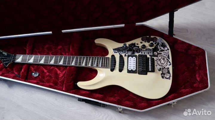 Электрогитара Superstrat Vester Maniac