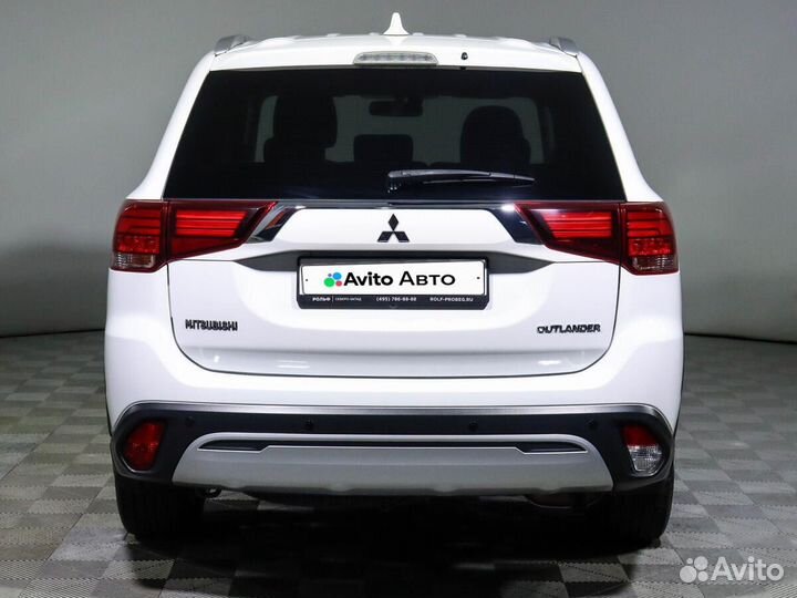 Mitsubishi Outlander 2.0 CVT, 2019, 67 620 км