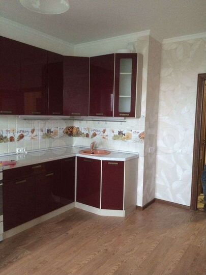 2-к. квартира, 70 м², 10/17 эт.
