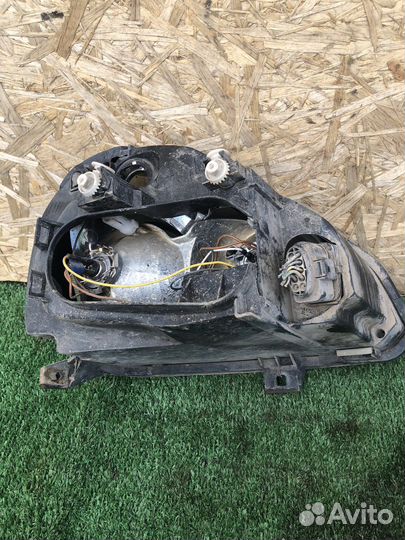 Фара левая LADA Priora