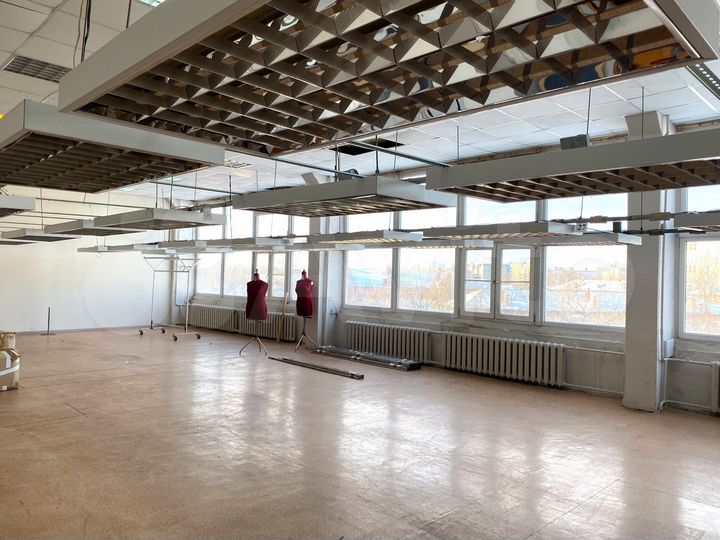 Свободного назначения, 200 м²