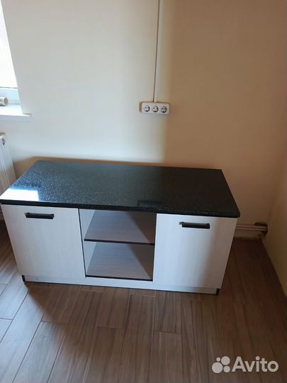 Столы обеденные