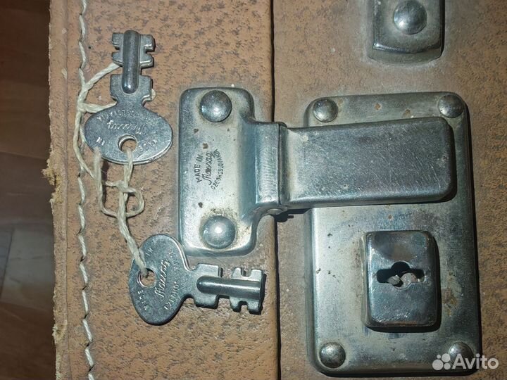 Швейная машинка LADA 132-2