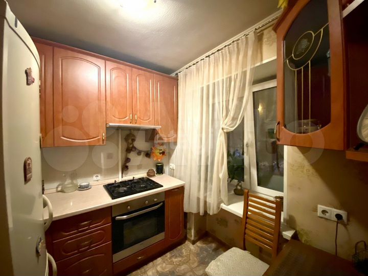 2-к. квартира, 42 м², 3/5 эт.