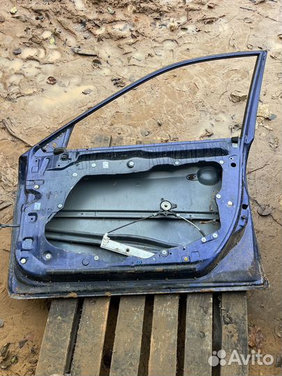 Дверь передняя правая mazda 6gg