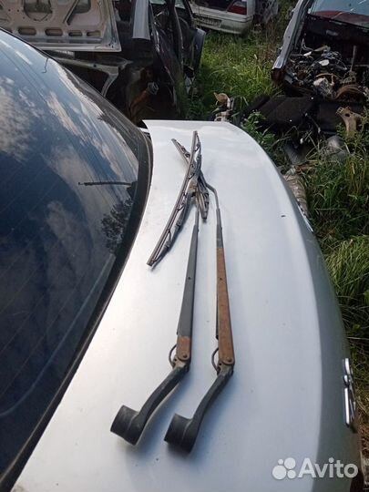 Поводок дворников передний левый, правый Kia Rio 2