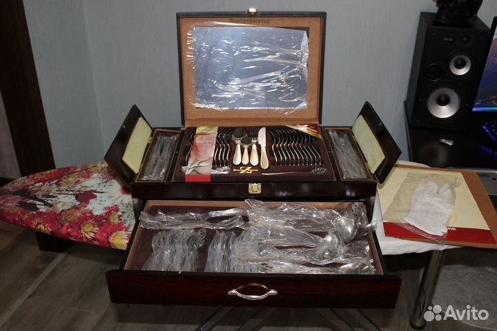 Набор столовых приборов SwissHome