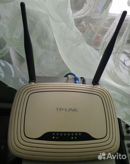 Роутер TP-link TL-WR841N