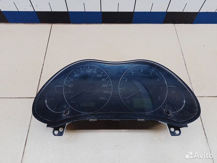 Панель приборов Avensis II 2003-2008