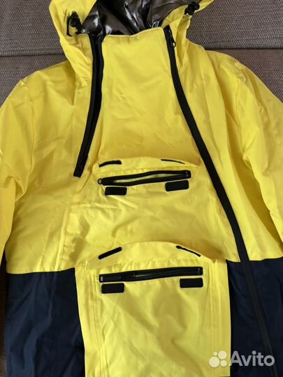 Горнолыжная женская куртка 42-44