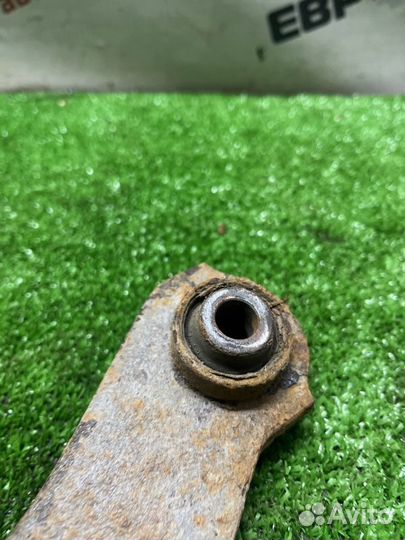 Рычаг подвески верхний задний правый Mitsubishi