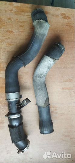 Патрубок воздушный интеркуллера подводящий