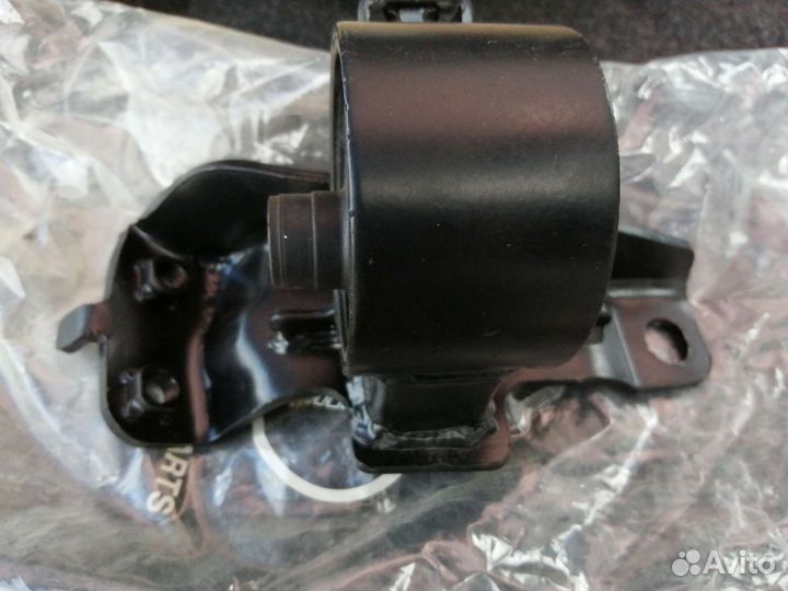 Подушка двигателя toyota corolla100