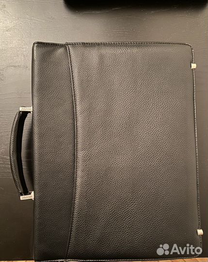Мужской кожаный портфель