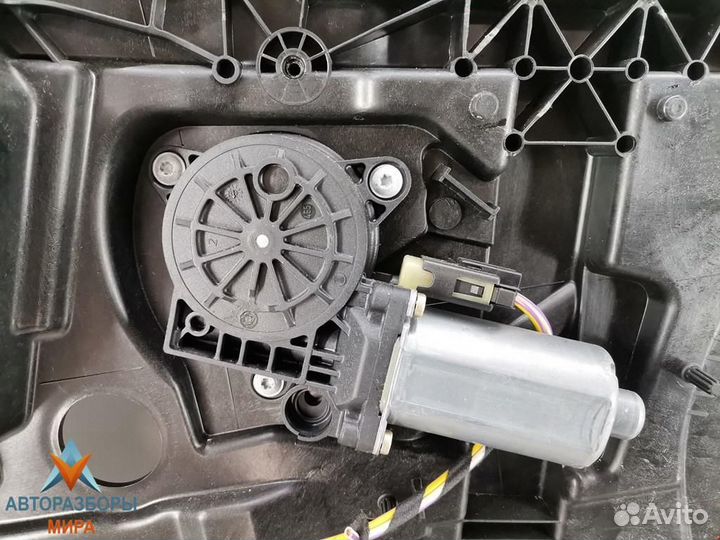 Стеклоподъемник передний правый Ford Fusion 2003