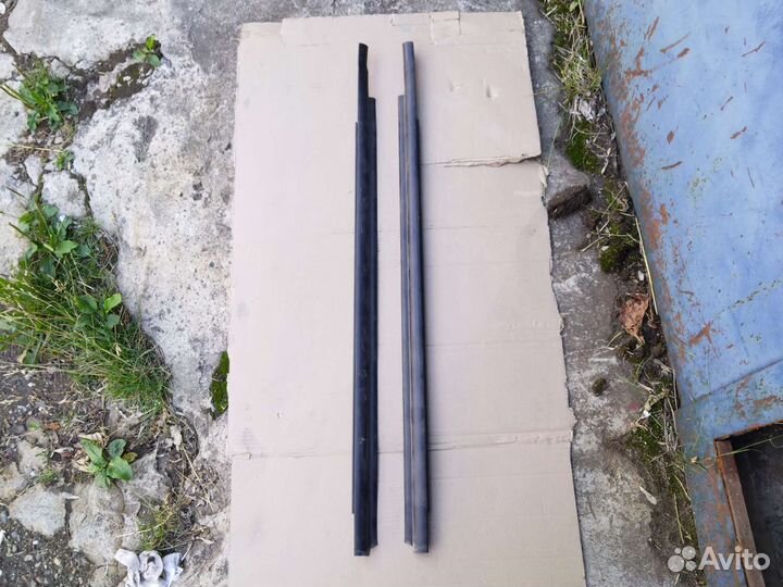 Молдинг двери Mitsubishi L200 V 2015-н.в