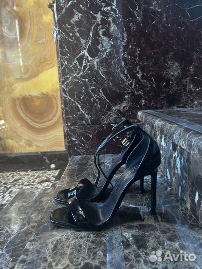 Босоножки женские Saint Laurent