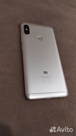 Xiaomi Redmi Note 5, 4/64 ГБ