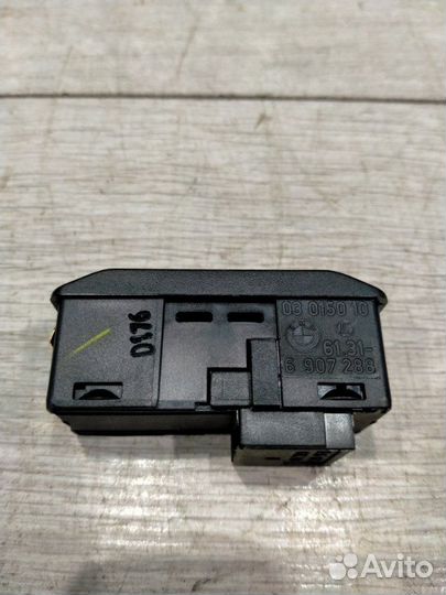 Блок управления люком Bmw 525I E61 N52B25 05/2006