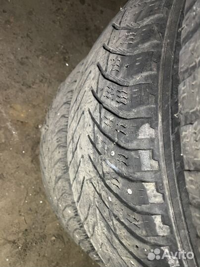 Nokian Tyres Hakkapeliitta 8 225/50 R17