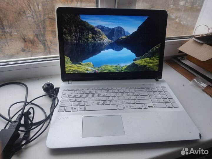 Ноутбук sony vaio i3