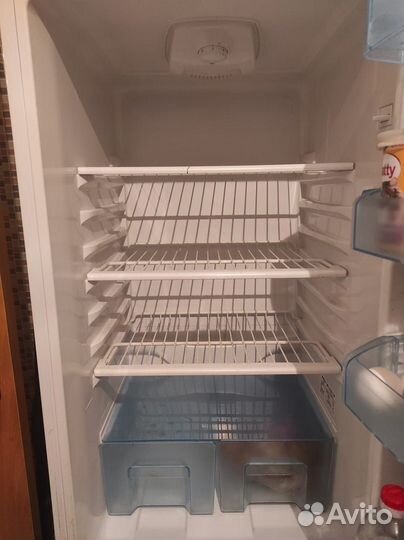 Холодильник beko, на запчасти, можно починить