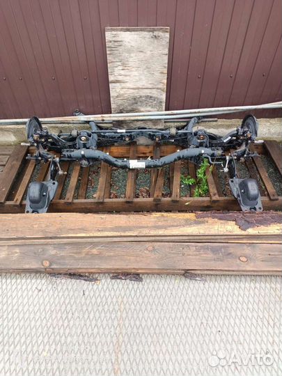 Задний подрамник В сборе гольф джетта