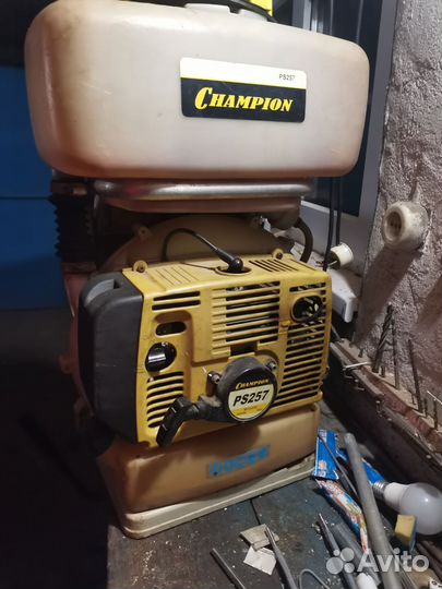 Бензиновый опрыскиватель