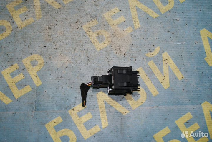 Кнопка ручника Citroen C4 Grand Picasso